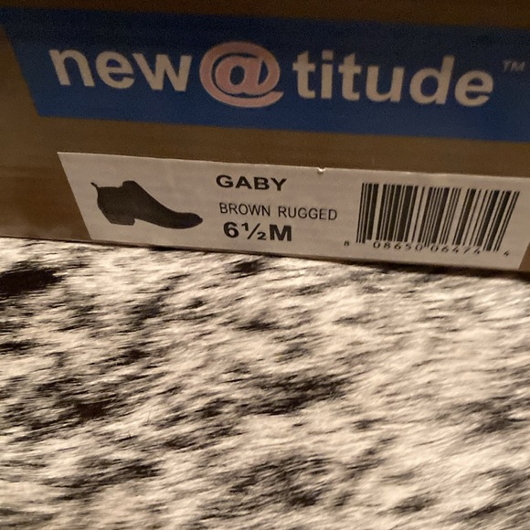 NWT New Attitude booties - Picture 9 of 9